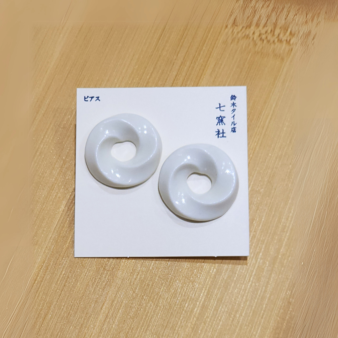 Mino Ware Ceramic Earrings - Kururi (White)